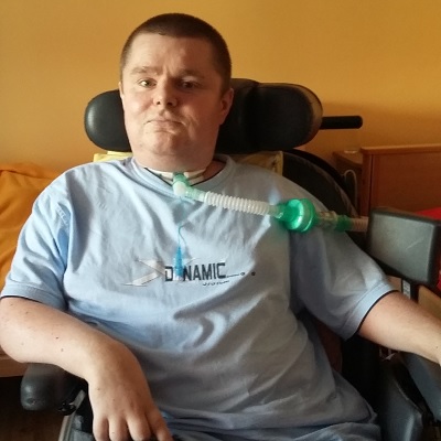 Żeby żyć potrzebuje naszej pomocy