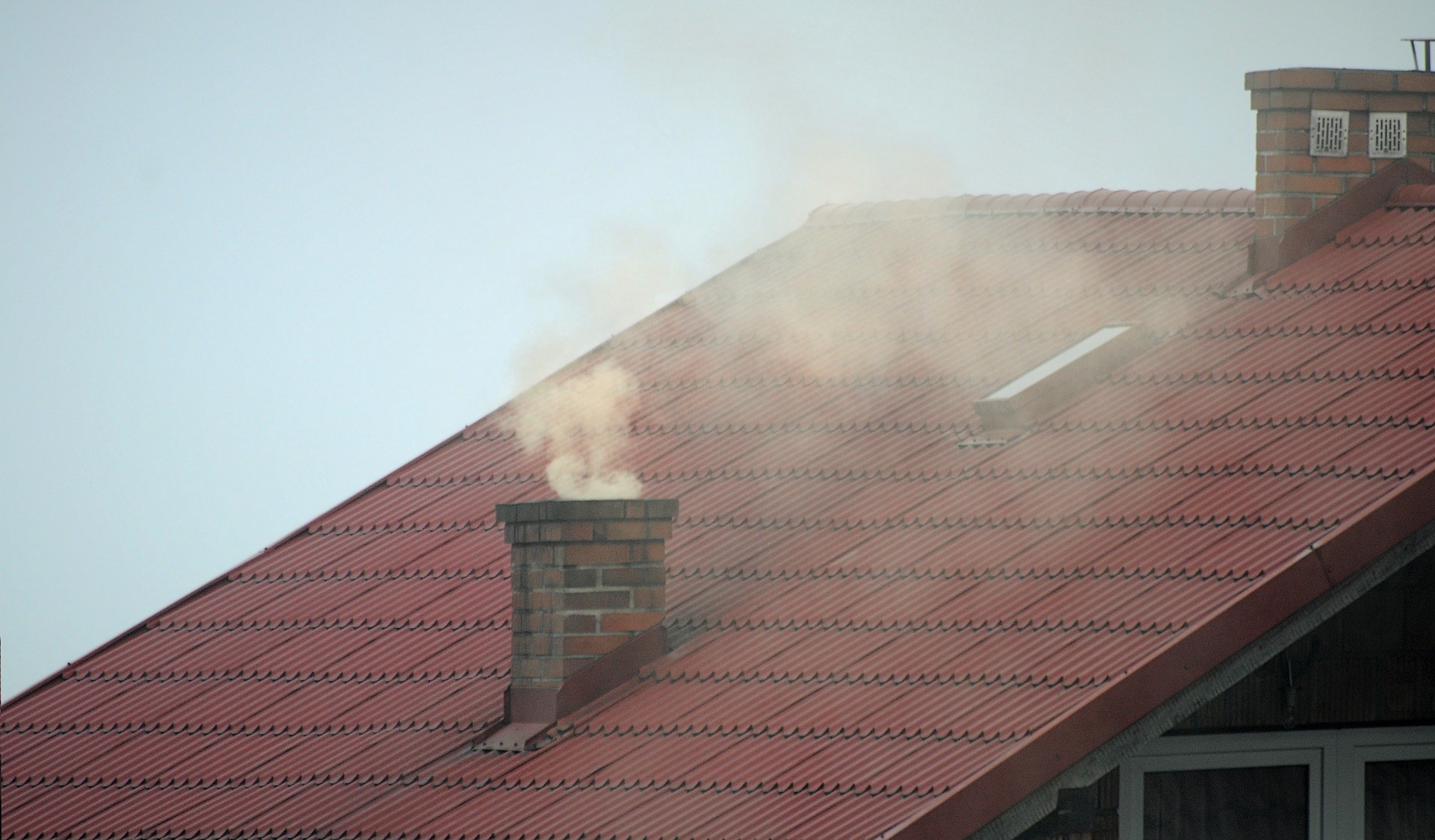 Smog może dotknąć każdego z nas. Jak się chronić?