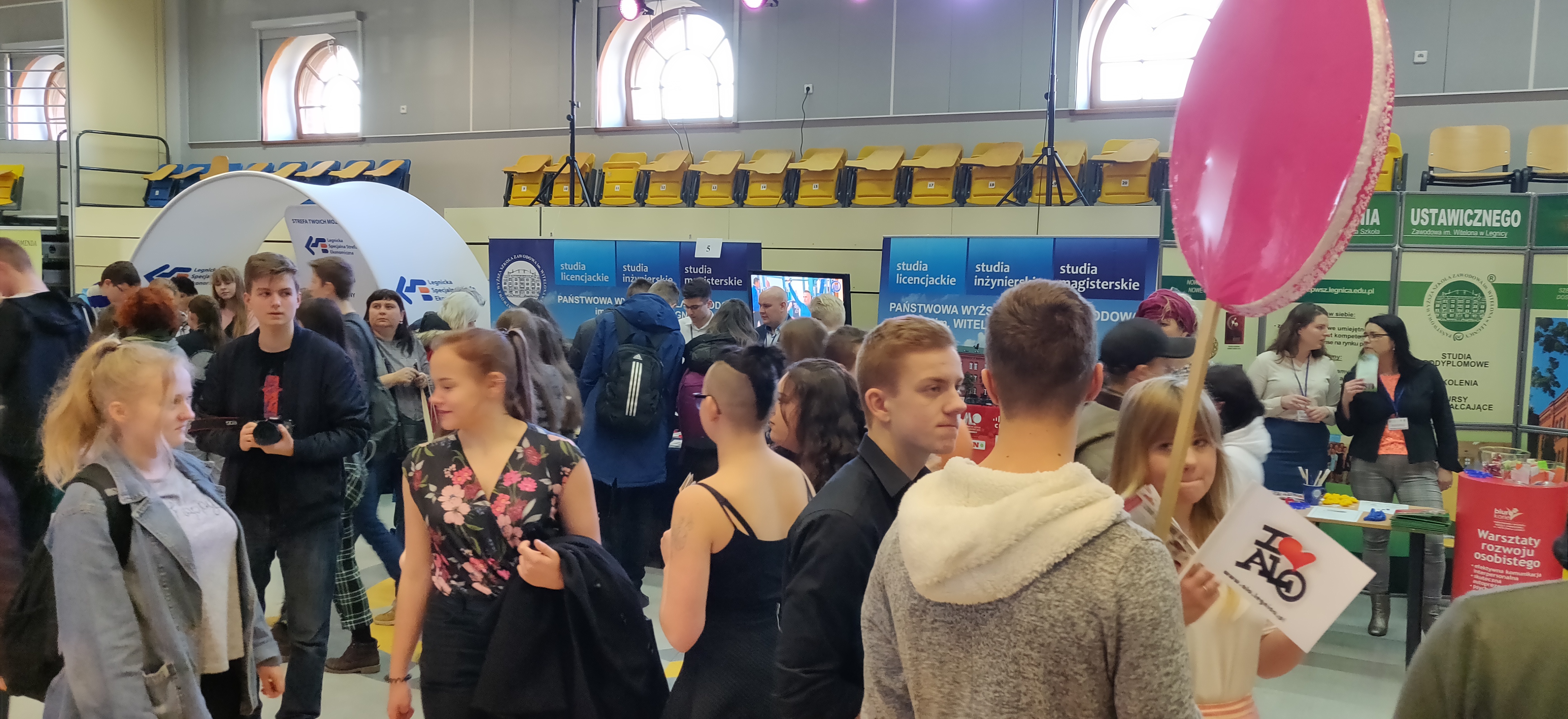 Zostać fryzjerem czy lekarzem? Odpowiedź jest tutaj