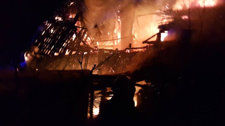 Z żywiołem walczyli ponad 15 godzin (FOTO)