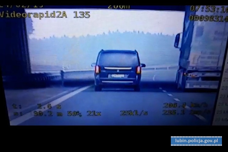 Pędził S3 z prędkością ponad 200 km/h! (WIDEO)