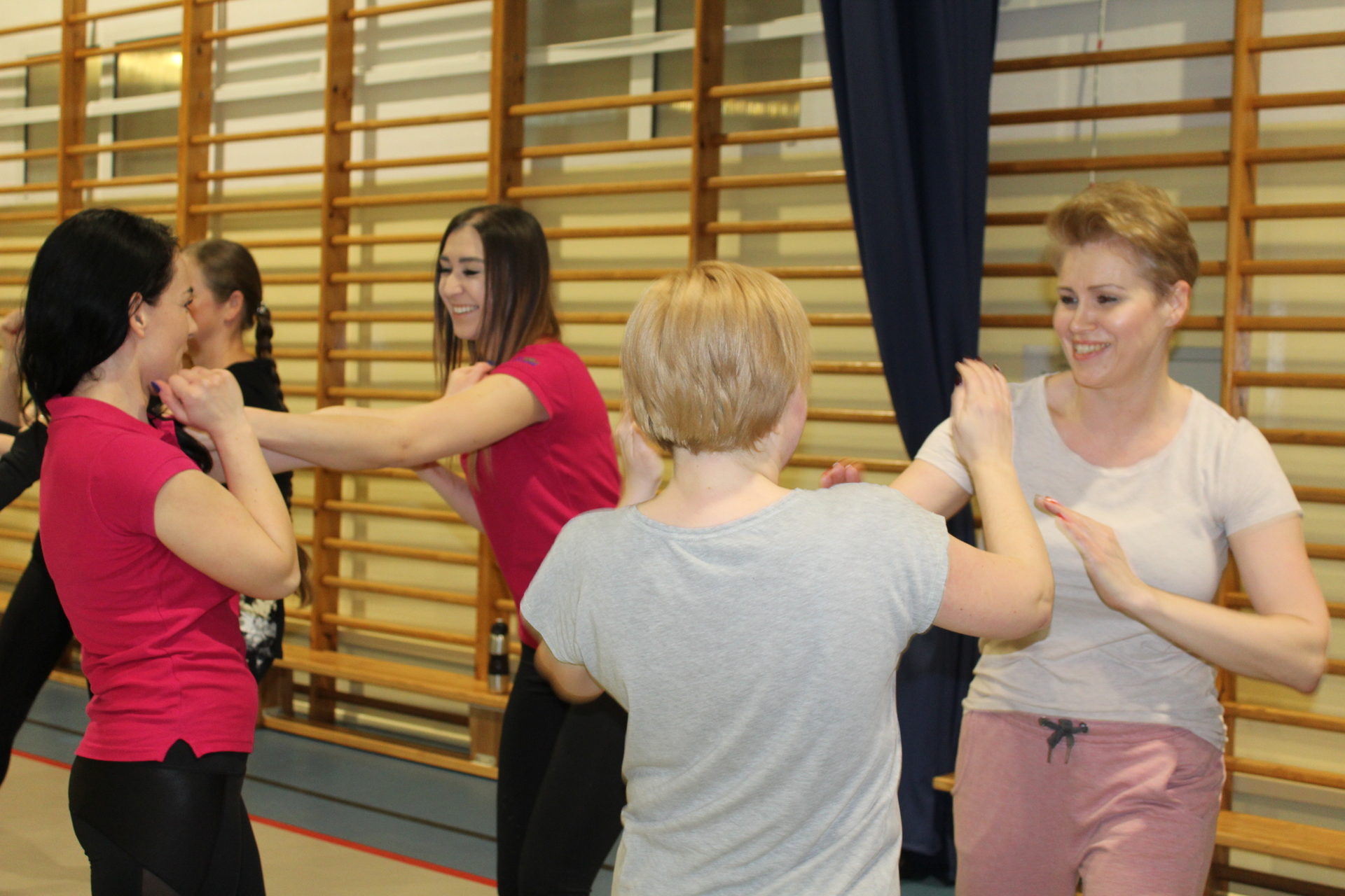 Ćwiczyły samoobronę (WIDEO, FOTO)