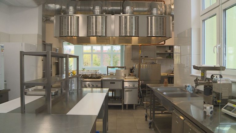 Nowocześnie w Domu Wczasów Dziecięcych (WIDEO)