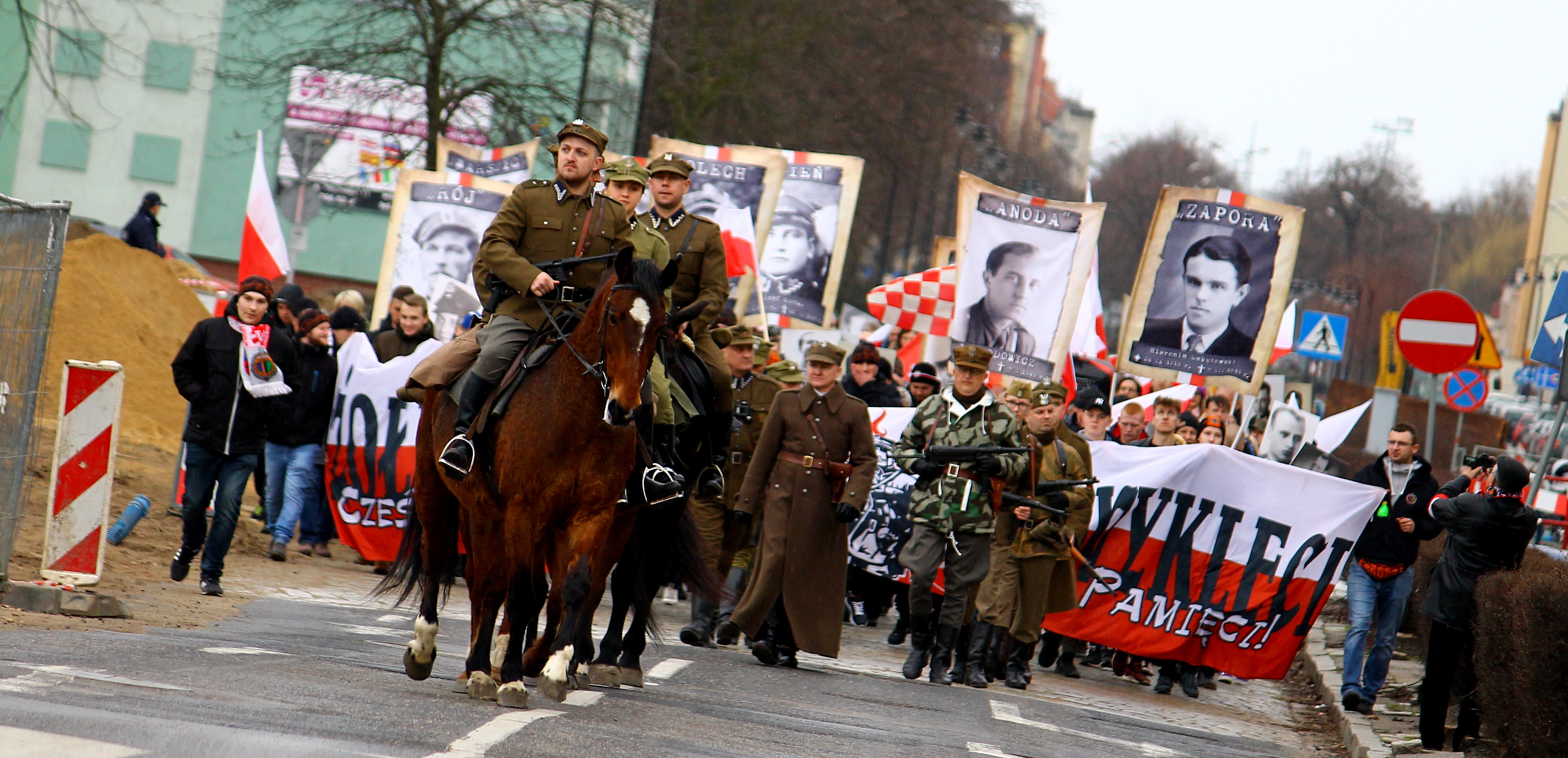 Głogowianie uczcili Żołnierzy Wyklętych (FOTO)