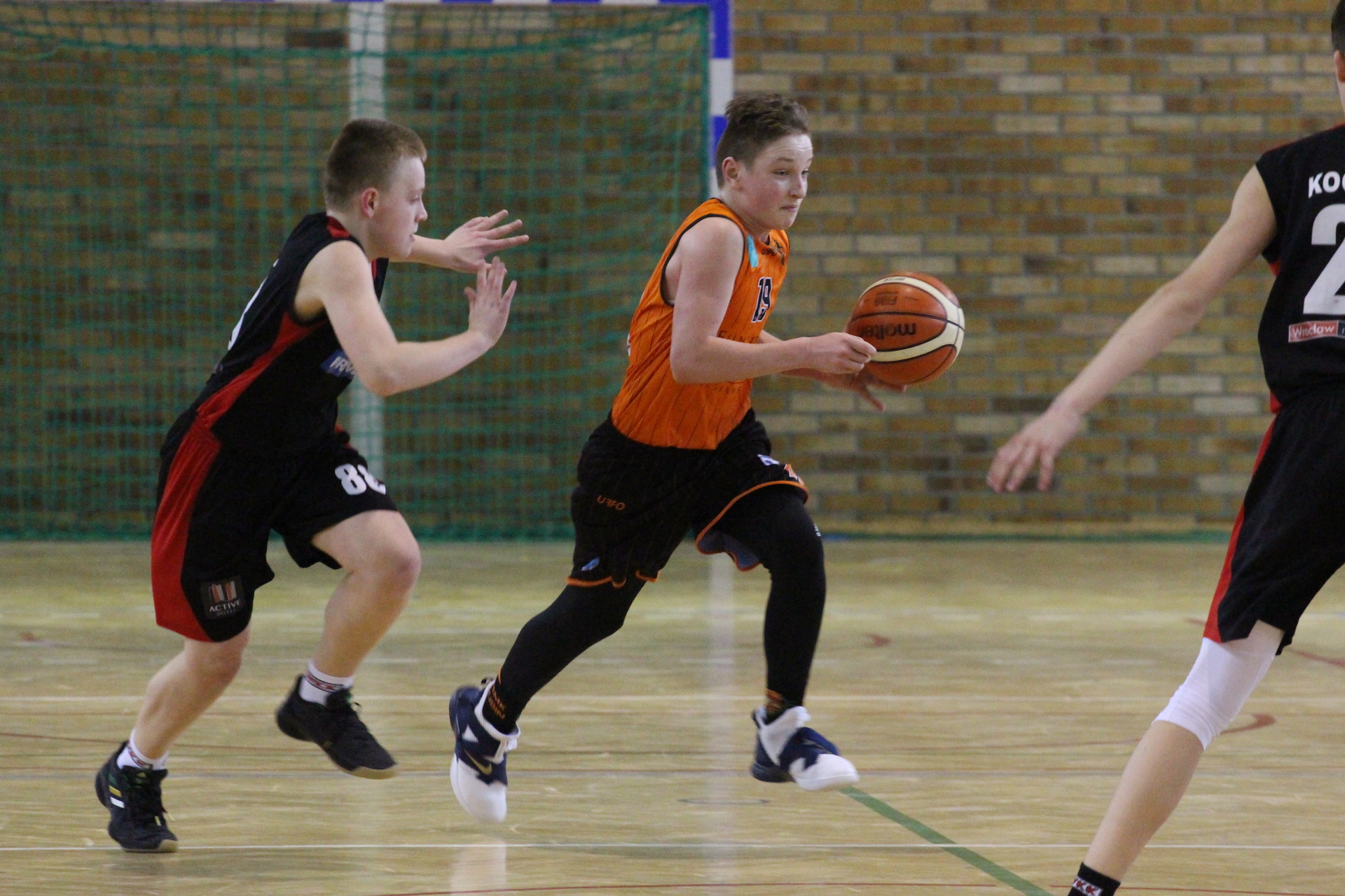 Młode „Lwy” w starciu z WKK Wrocław