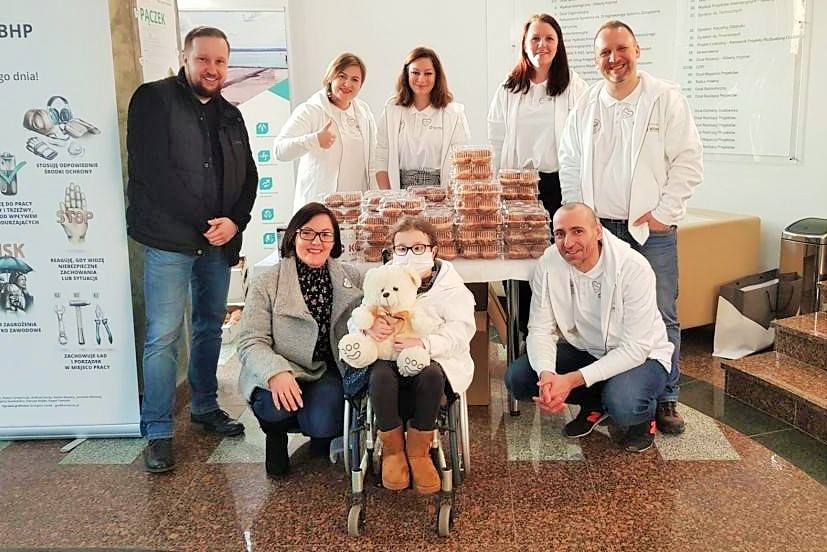 600 pączków na godzinę