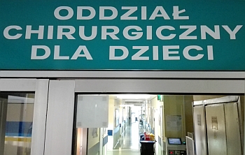 W każdą środę ortopeda czeka na małych pacjentów