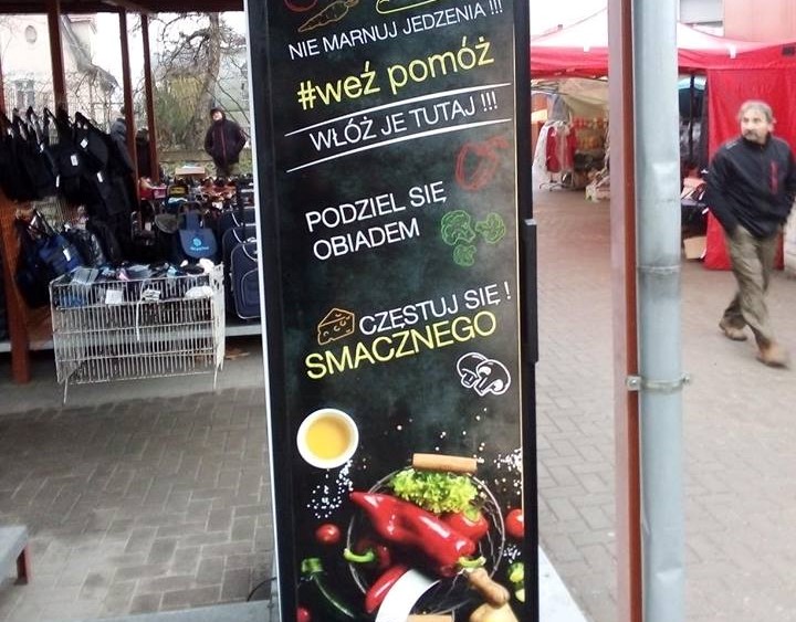 Nie marnuj jedzenia. Włóż je do społecznej lodówki!