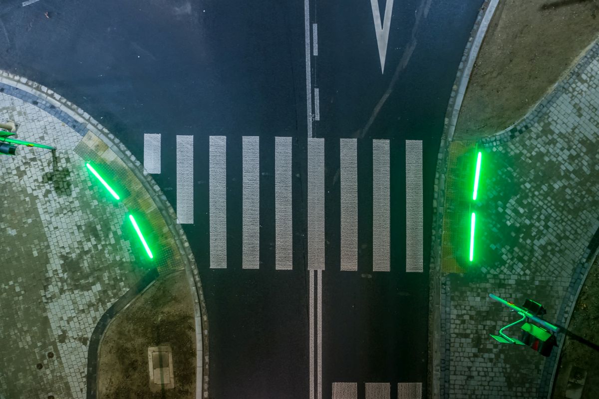 Światła dla „smartfonowych zombie” i zmiany w ruchu