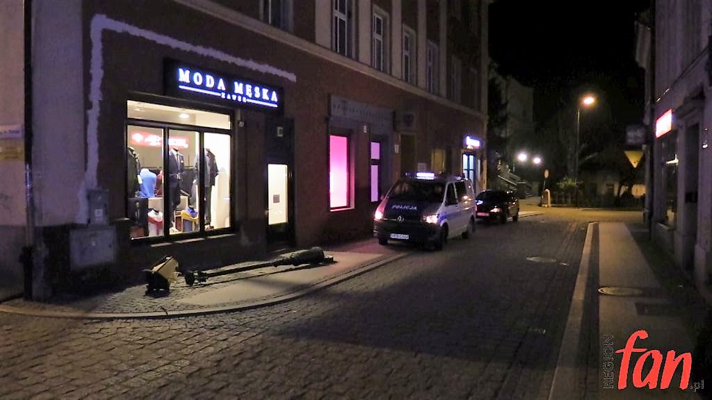 Zniszczona latarnia – winnych brak (FOTO, WIDEO)