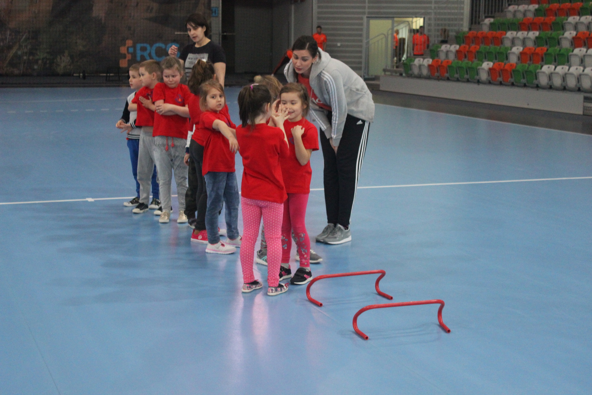 Szczypiornistki dla przedszkolaków (FOTO)