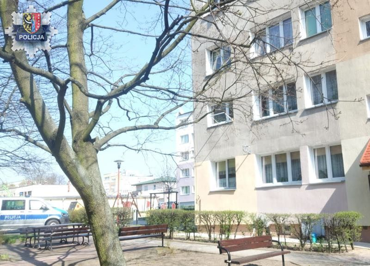 Udawały pracownice NFZ i okradły starszą kobietę