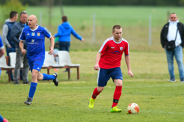 Sokół rozstrzelał Victorię. Piętnaście bramek w Parchowie!