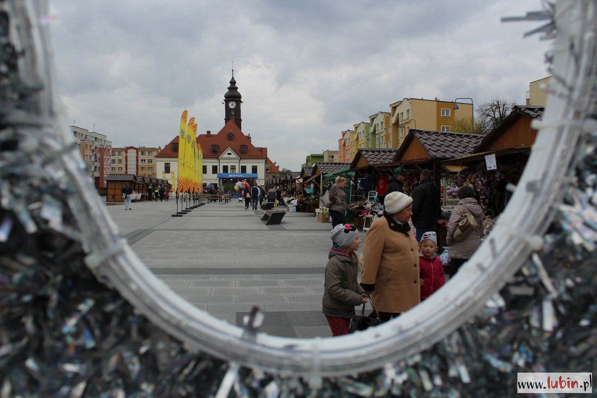 Na rynku trwa Jarmark Wielkanocny, ciąg dalszy w weekend (FOTO)