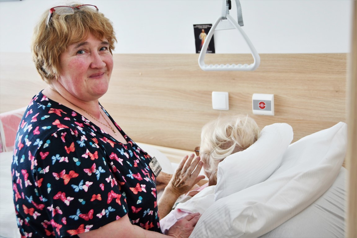 Opiekunowie osób niesamodzielnych mogą liczyć na pomoc