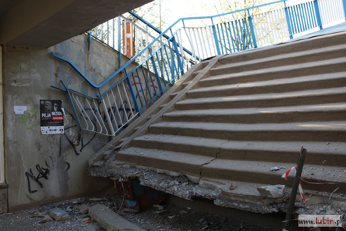 Kładka KEN: czekamy na wyniki ekspertyzy