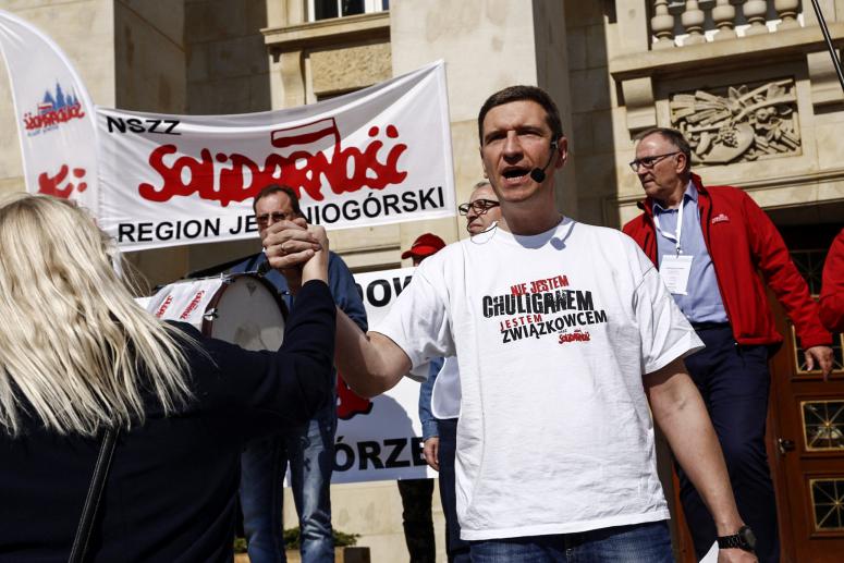 Związkowcy domagają się podwyżek dla wszystkich pracowników budżetówki