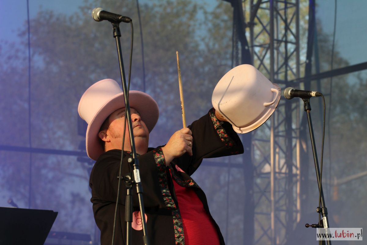 Świnka Halinka i Big Cyc na błoniach