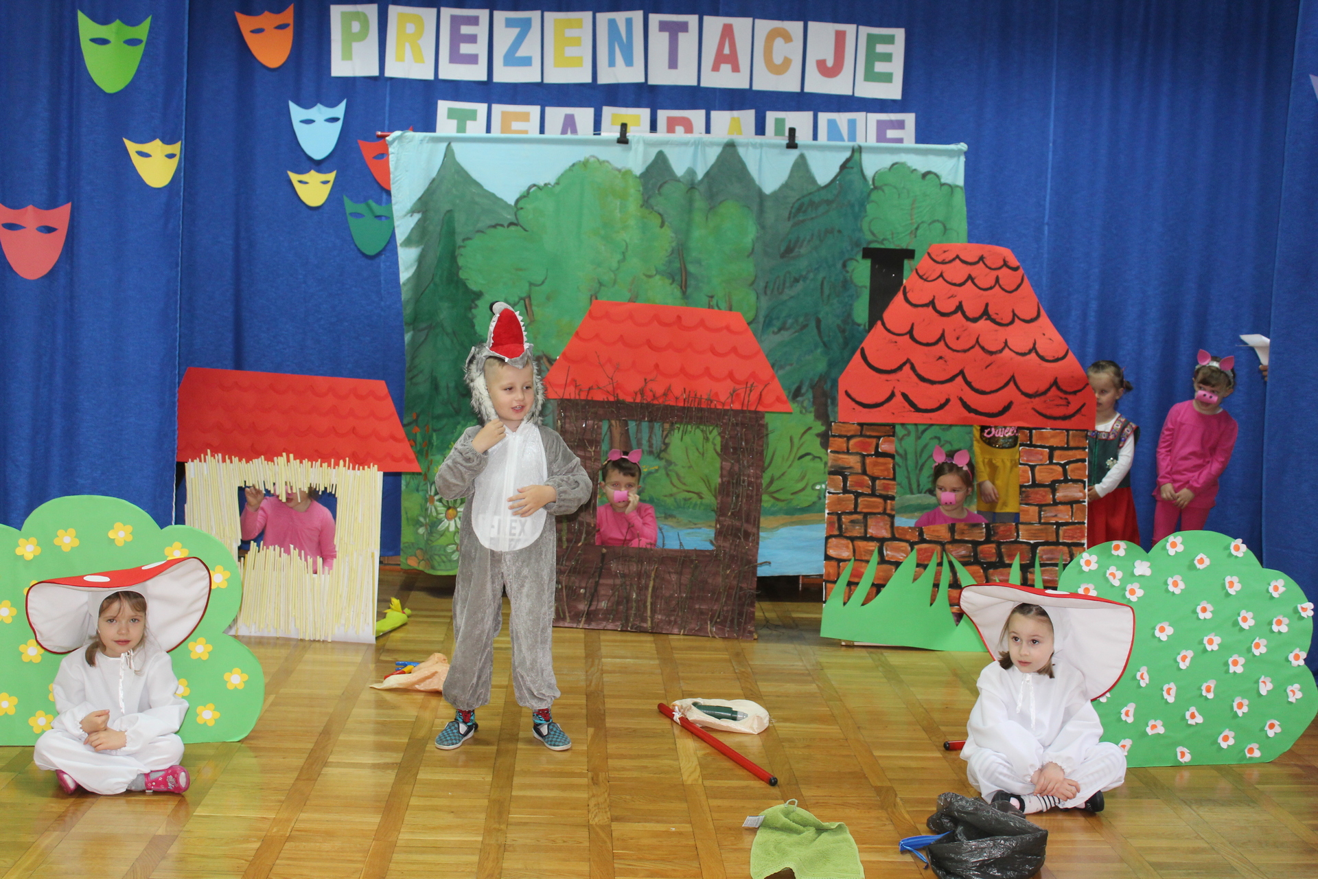 Przedszkolne prezentacje (FOTO)