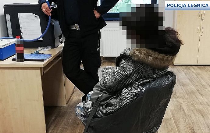 Ze sklepu na komendę (WIDEO)