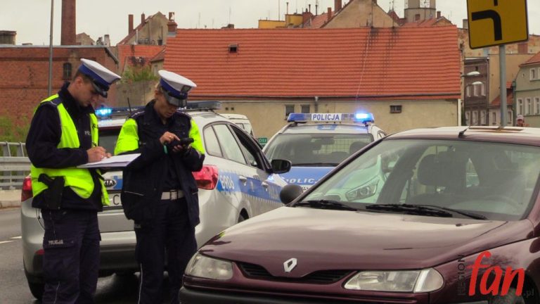 Potrącony rowerzysta, sprawca zatrzymany (FOTO, WIDEO)
