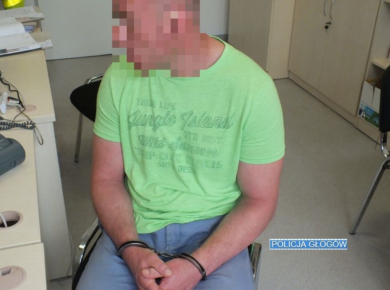 Zaatakował pracownika sklepu słoikiem i ukradł wafelki