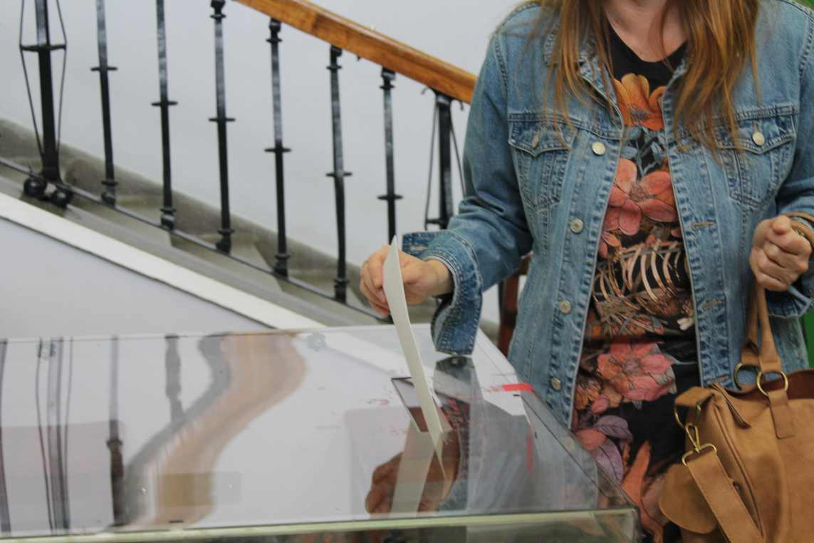 Wybory za pasem, a chętnych do pracy brakuje