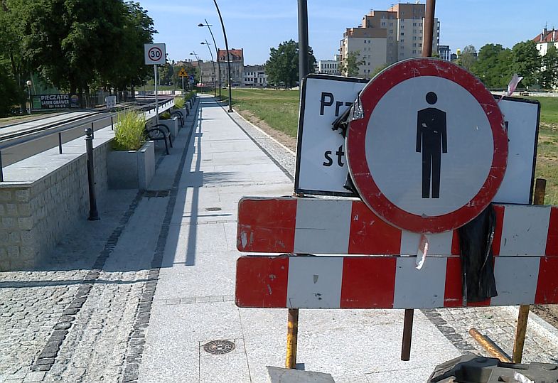 Prace zakończone, droga wciąż zamknięta (WIDEO)