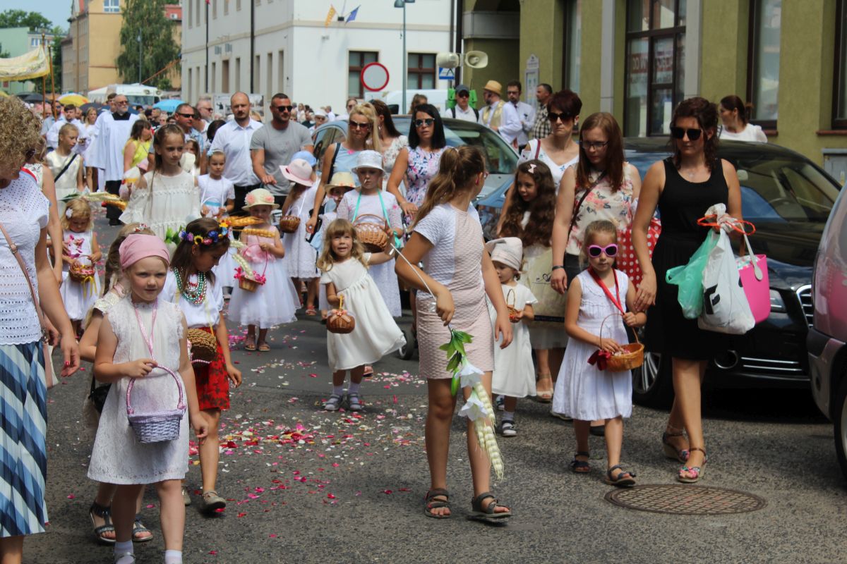 Dziś Boże Ciało. Ulicami Lubina przeszło aż sześć procesji (FOTO)