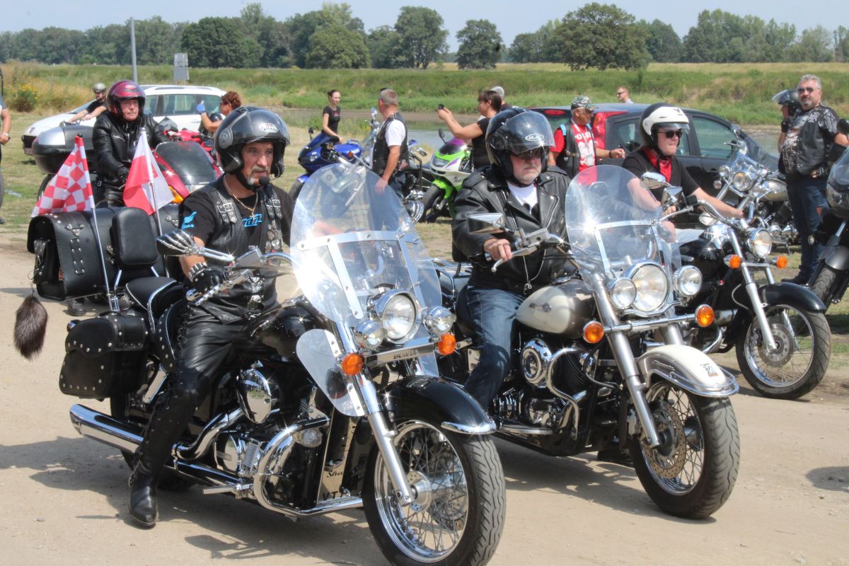 Silniki zawyły i zabrzmiał blues (FOTO)