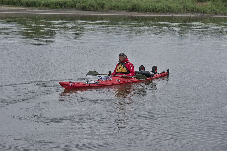 Płynie samotnie dla chorego Maksa