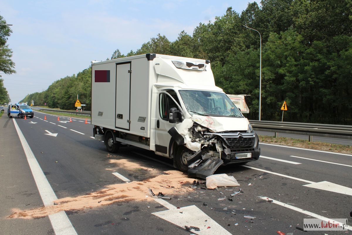 Zderzenie na krajowej „trójce” (FOTO, WIDEO)