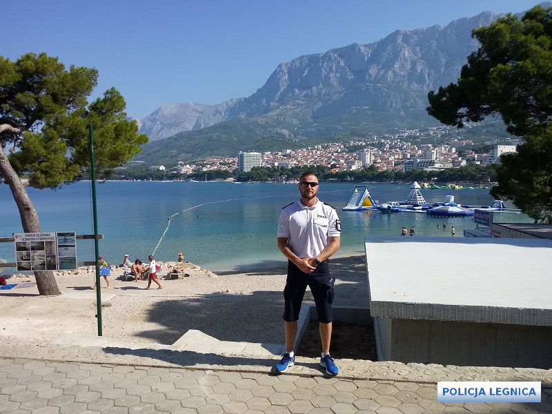 Legnicki policjant dba o bezpieczeństwo w Chorwacji (FOTO)