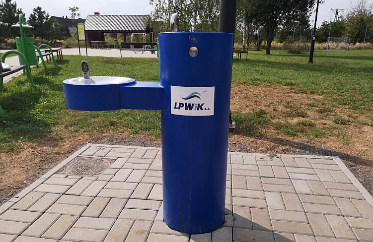 W Legnicy przybywa poidełek