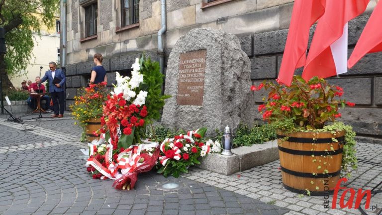 Jaworzanie w hołdzie powstańcom (FOTO, WIDEO)