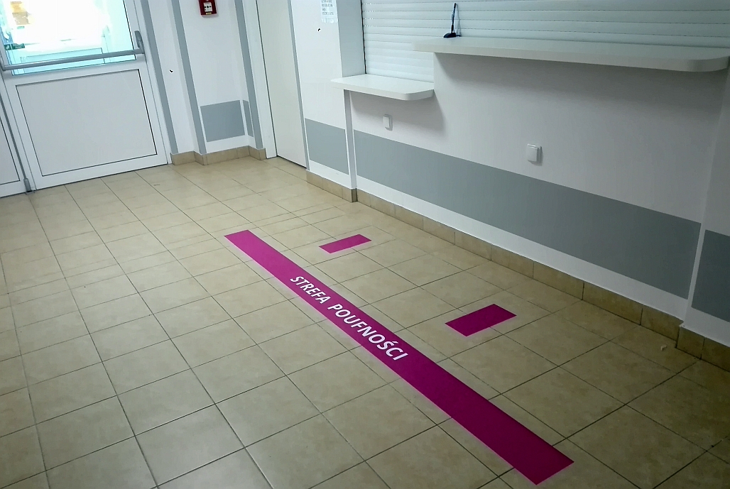 Kartki nie pomagały. Szpital stawia na linię poufności