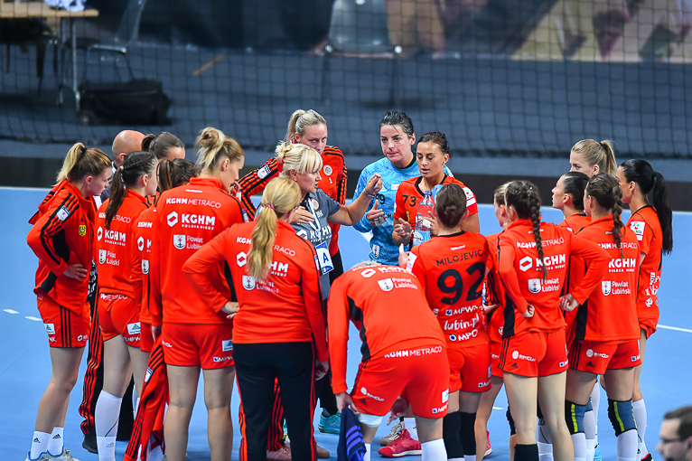 Pogrom w Pucharze EHF! (FOTO)