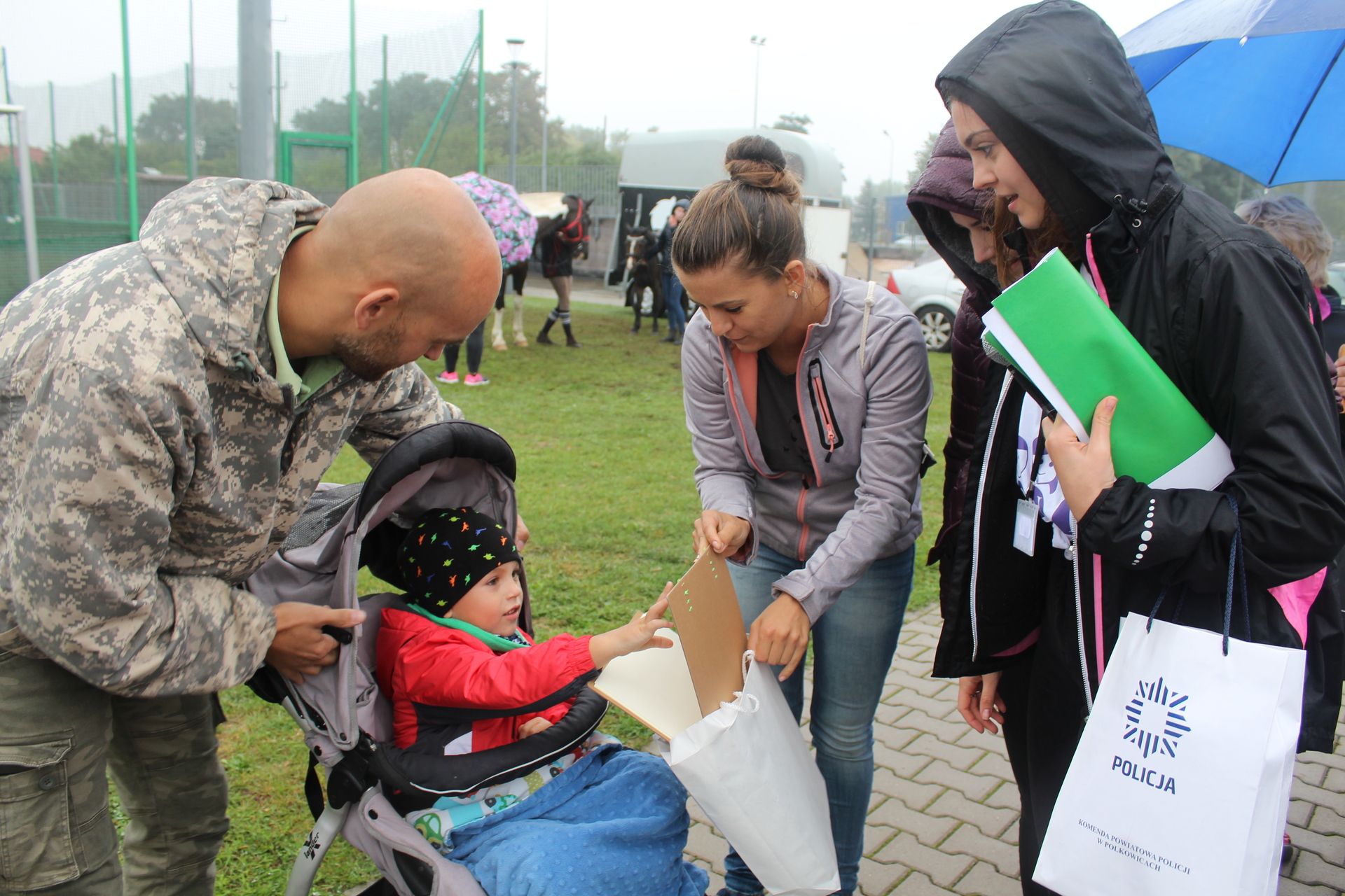 Przyszli, by pomóc Kubusiowi (FOTO)
