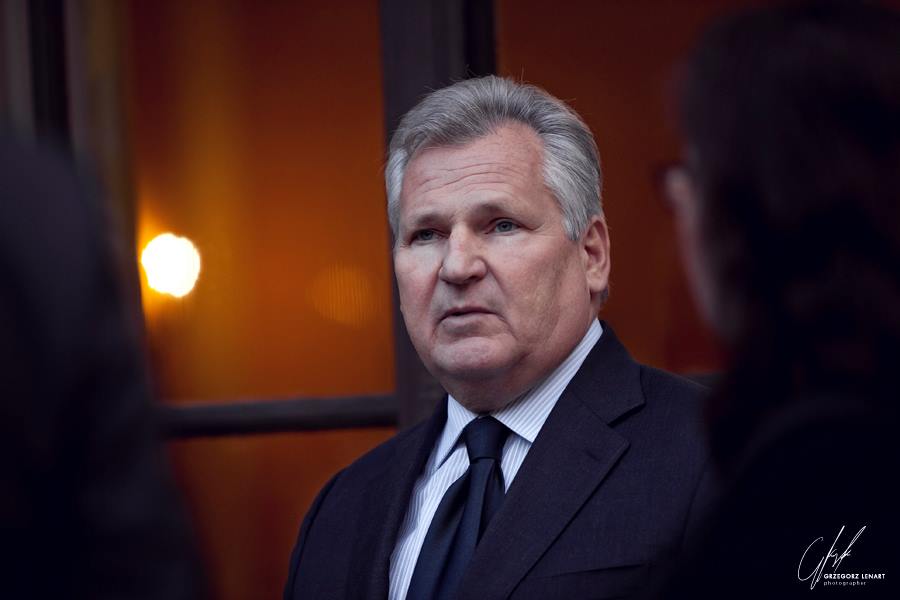 W Głogowie były prezydent RP wręczy stypendia uczniom z naszego regionu