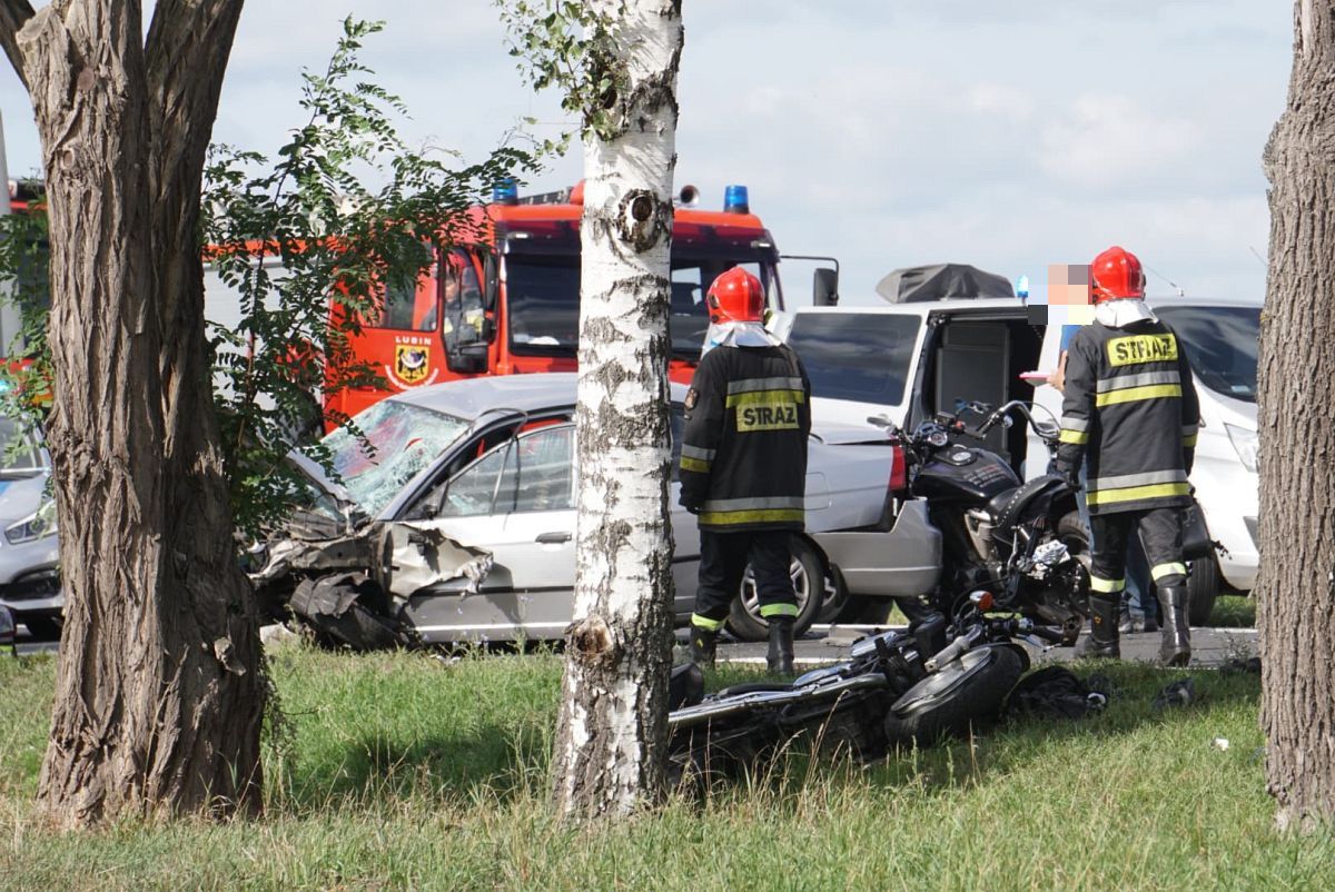 Śmiertelny wypadek pod Miłosną! Kobieta wjechała w motocyklistów