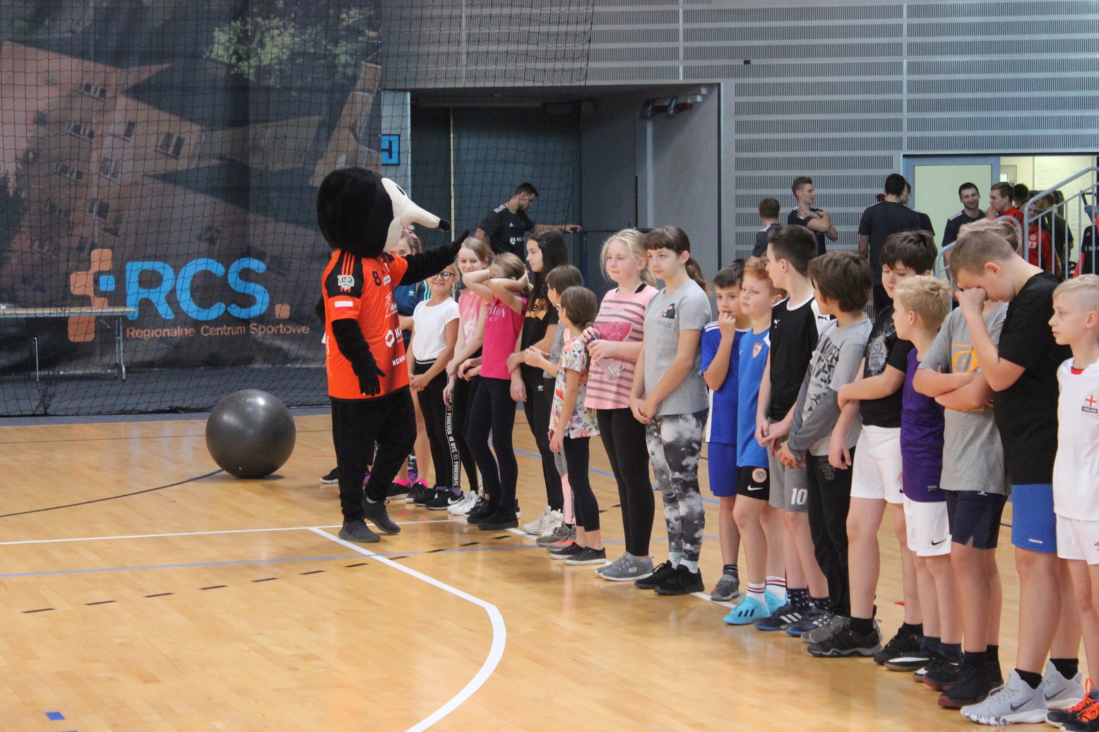 Ręczna z Klasą i zaproszenie na mecz z Gwardią (FOTO)