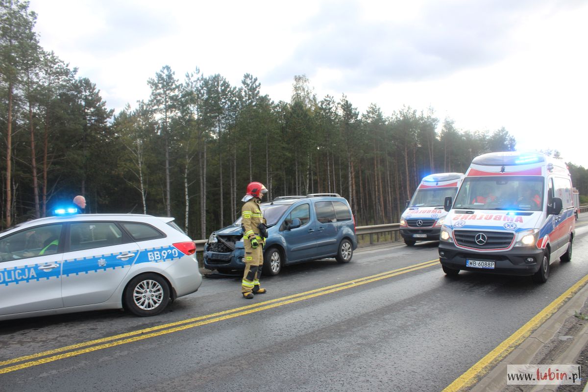 Zderzenie trzech aut na S3