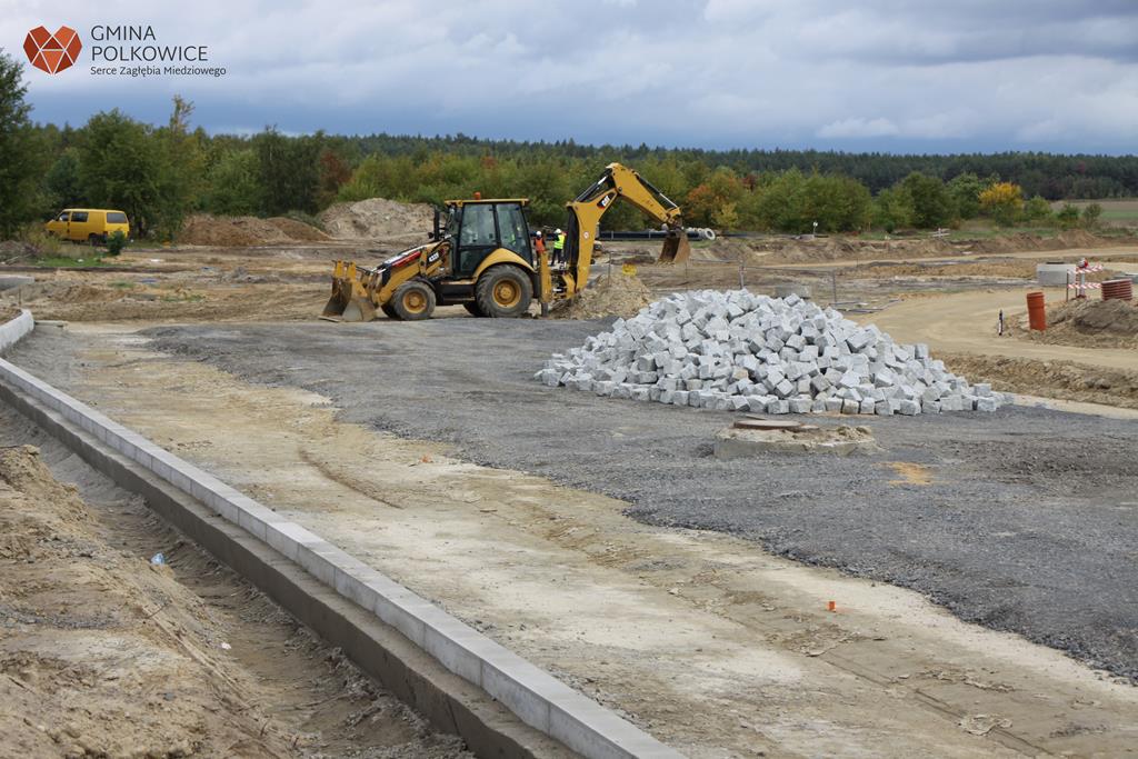 Budowa Alei Jana Pawła II w Polkowicach na razie bez opóźnień