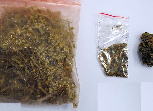 Marihuana, metamfetamina, esctasy: Wszystko w mieszkaniu 27-latka