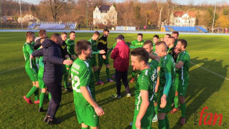 Piłkarski odlot w Złotoryi (FOTO, WIDEO)