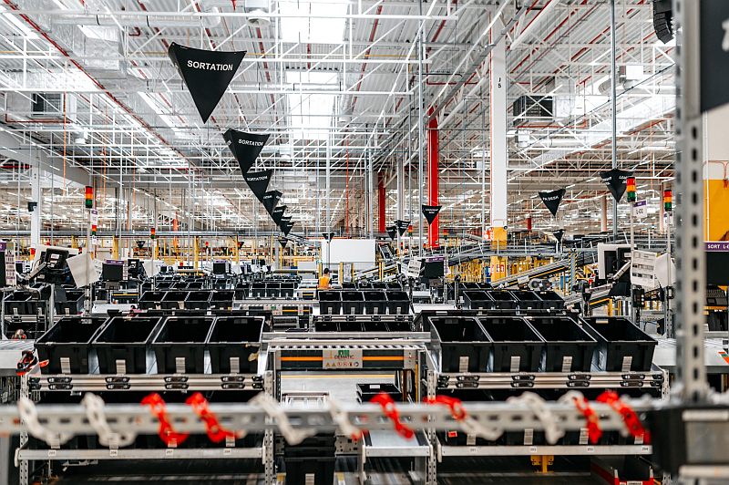 Amazon oficjalnie wystartował w Okmianach