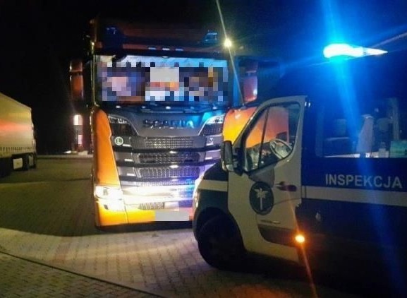 Co czwarty kierowca fałszował dane tachografu