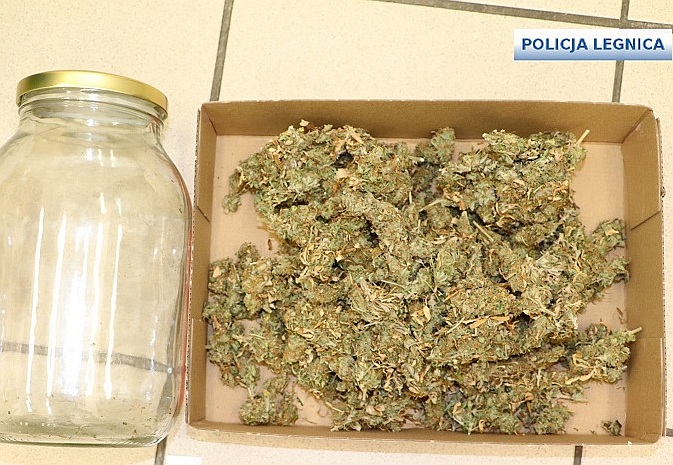 Kradli miedź, ukrywali ponad tys. porcji narkotyków