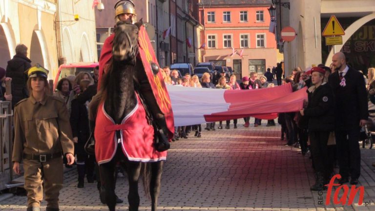 Jaworzanie uczcili Niepodległą (FOTO, WIDEO)