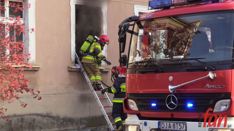 Pożar w kamienicy – podpalacz zatrzymany (FOTO, WIDEO)
